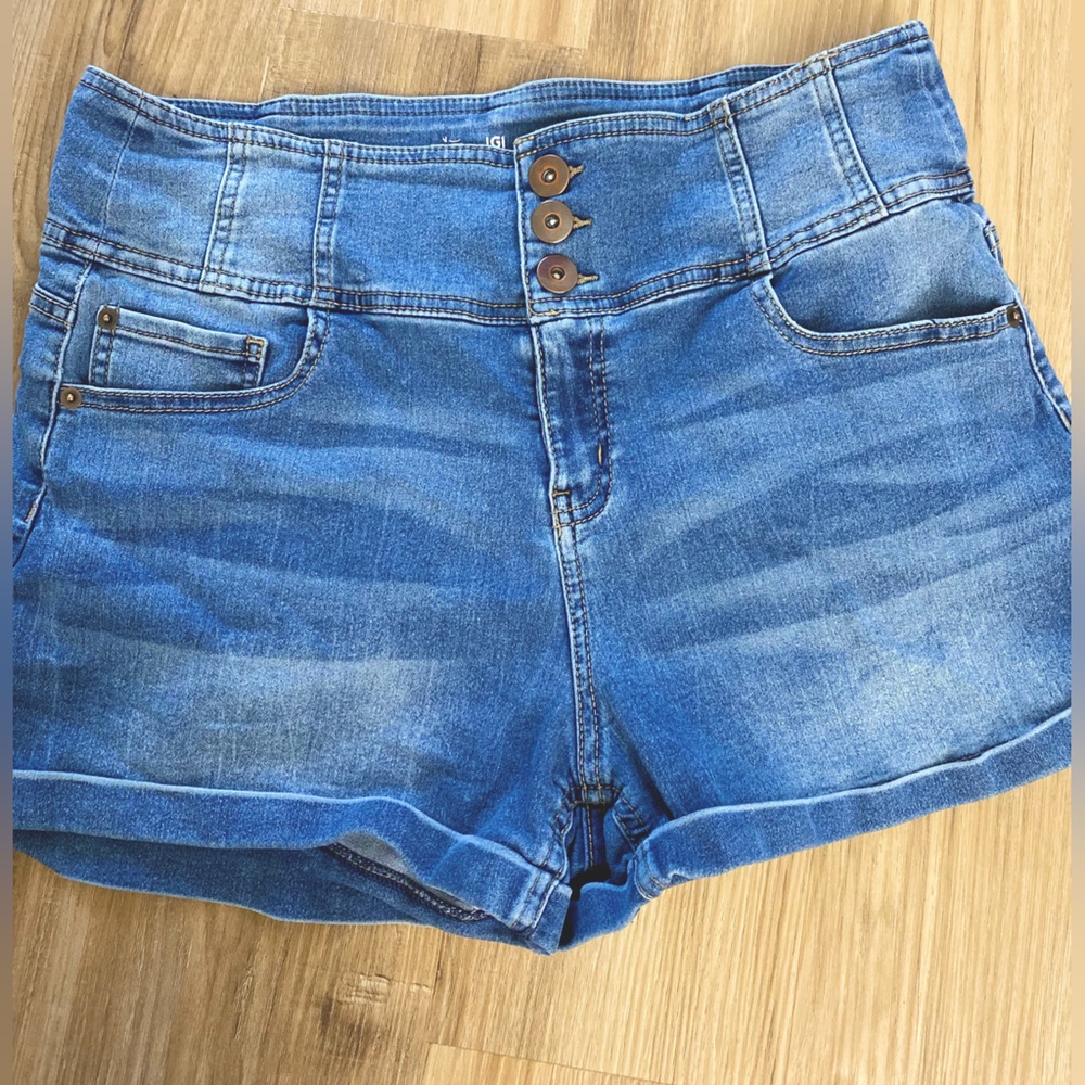 🌞❤️High Rise Stretchy Dark Faded Button Fly Shorty Shorts